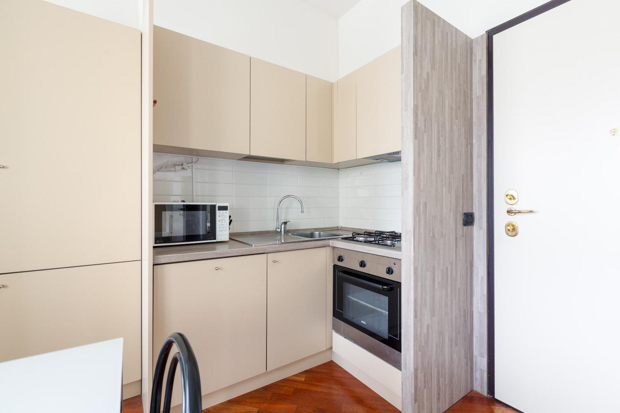 מילאנו Bright & Comfy Apartment With Parking מראה חיצוני תמונה
